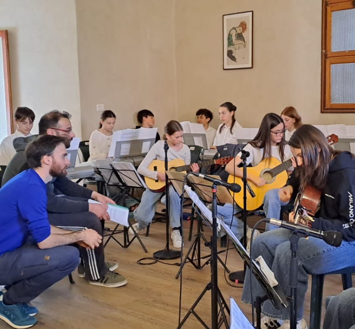la_musica_fa_scuola.jpg
